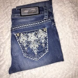 Grace in LA skinny jeans 🔥